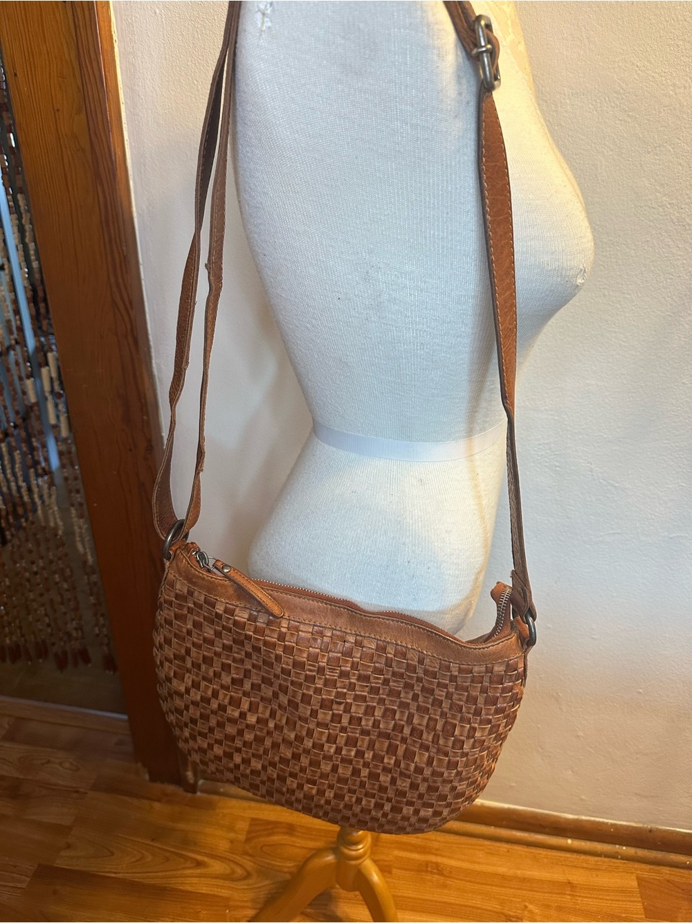 Brown Woven Leather Crossbody Bag With Wallet - Picture 2 of 9